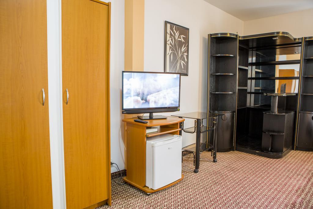 Hotel Darina Тыргу-Муреш Экстерьер фото