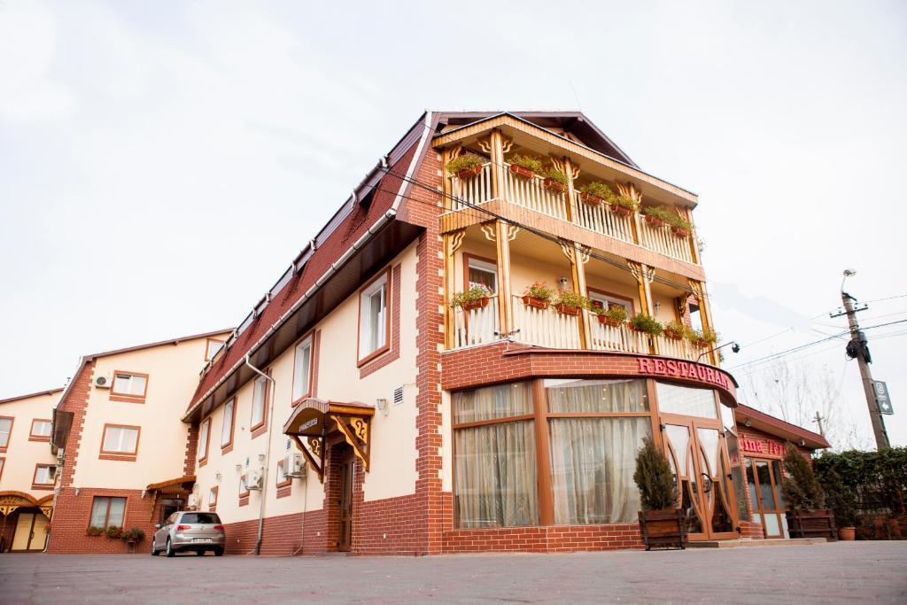 Hotel Darina Тыргу-Муреш Экстерьер фото